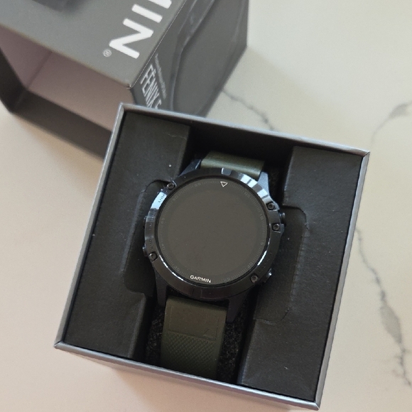 Garmin Fenix 5 Sapphire Edition Watch - Picture 2 of 2